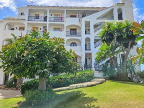 Modern 2 bed apartment Riviera close to the beach